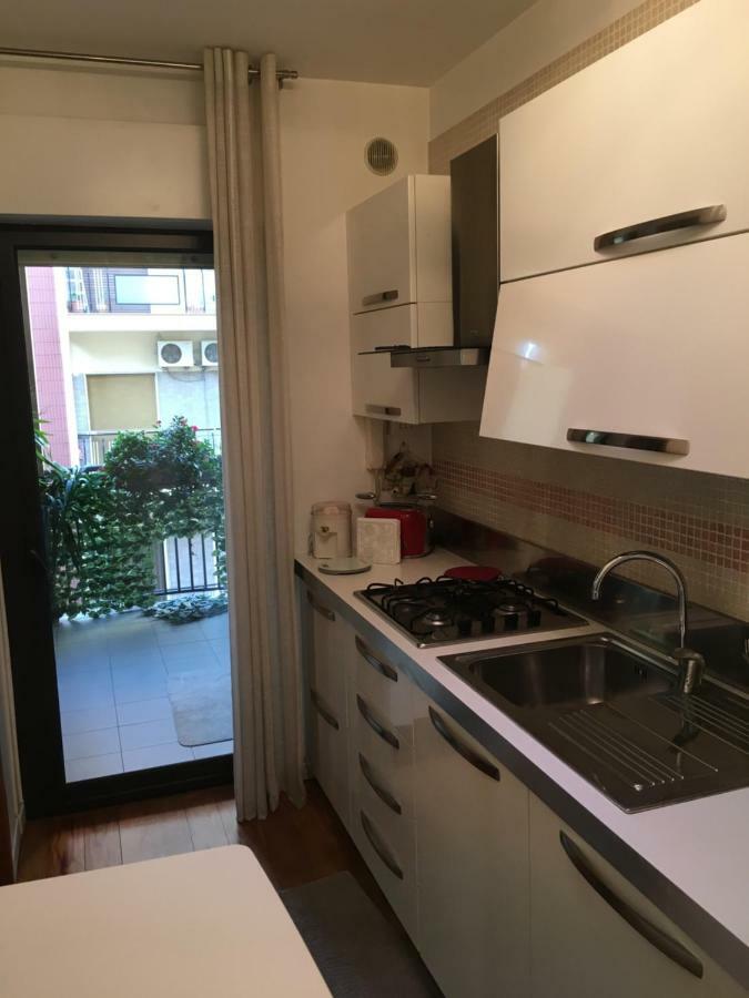Flowers Apartment Bari Exterior photo